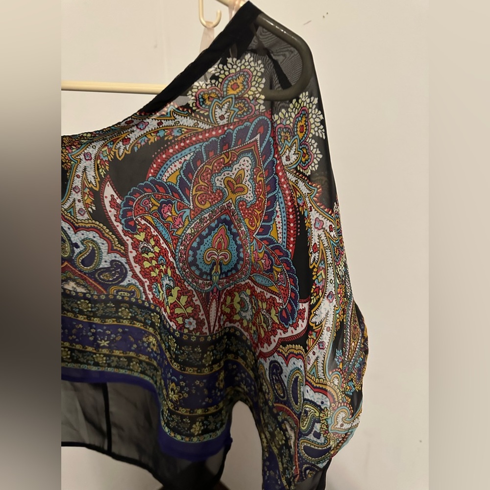 Flowy Blouse - Picture 4 of 5